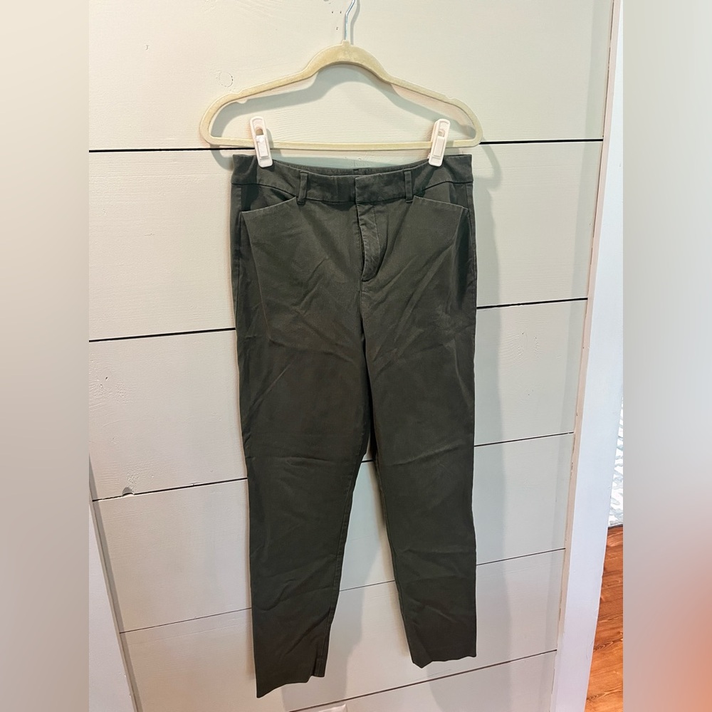 Old Navy Pixie pants- olive green 12 Tall